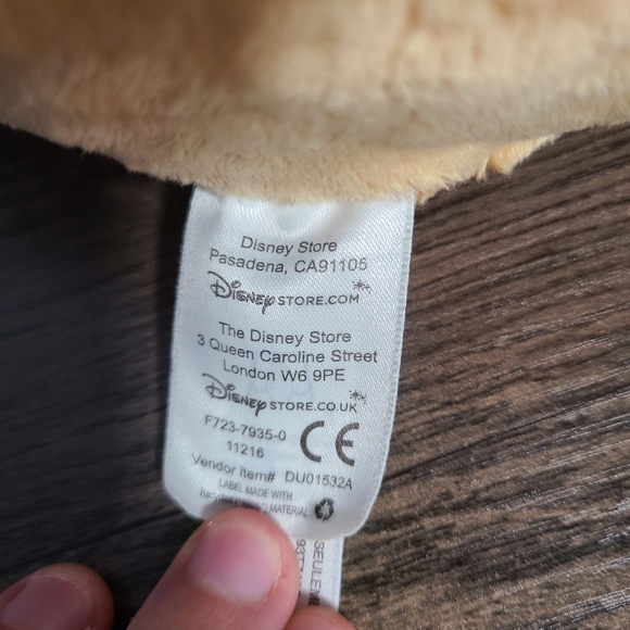 Winnie The Pooh Plush Toy - Picture 4 of 6